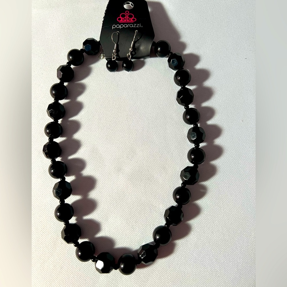 Black Beaded Necklace with Free pair of earrings.
